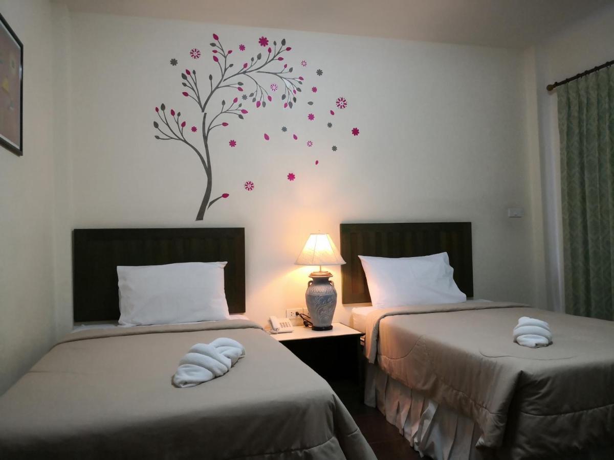 Baan Suksiri Hotel Hua Hin Exterior photo